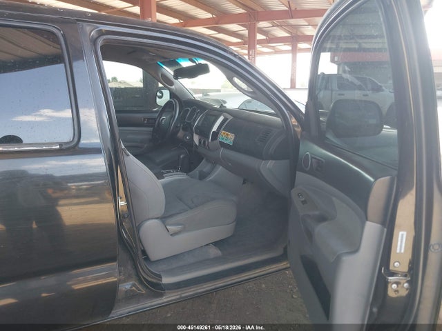 Toyota Tacoma Prerunner V6