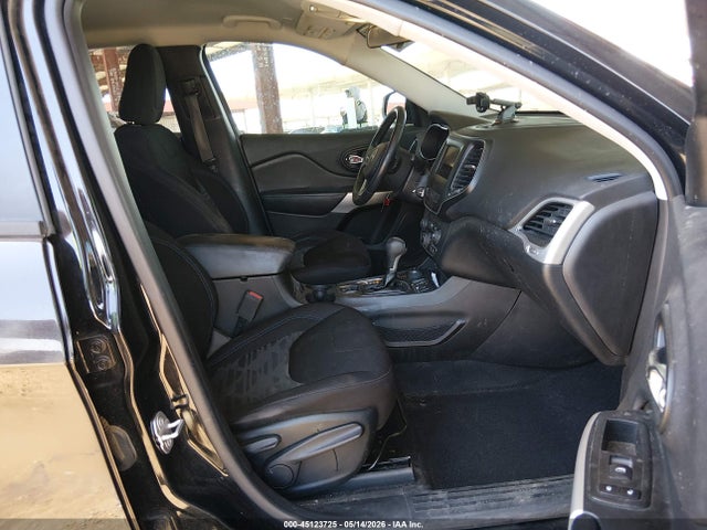 Jeep Cherokee Upland 4x4