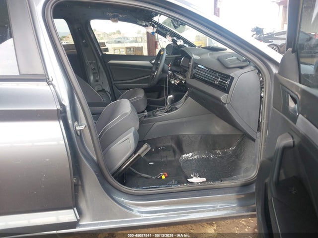 Volkswagen Jetta Sport