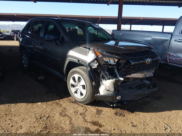 Salvage Toyota RAV4 Image