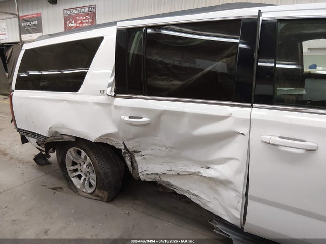Chevrolet Suburban Lt