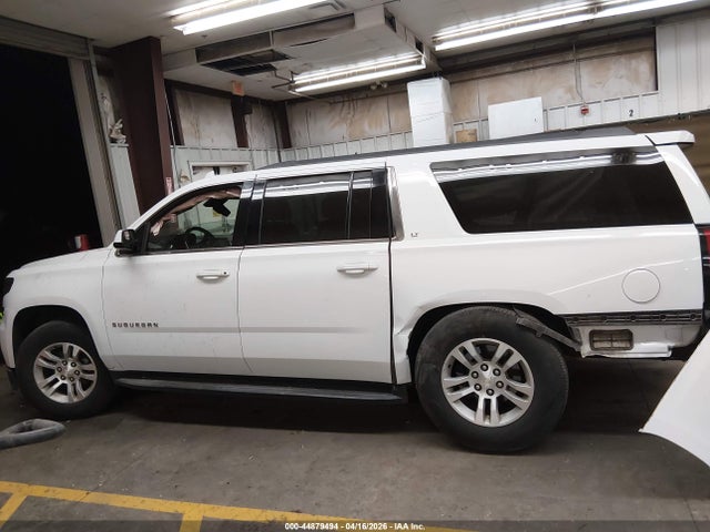 Chevrolet Suburban Lt