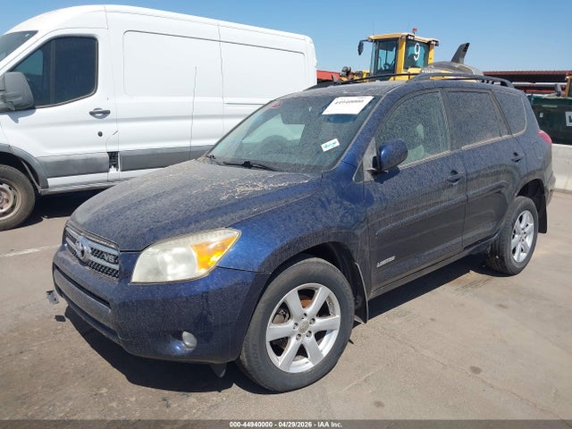 Toyota RAV4 Limited V6