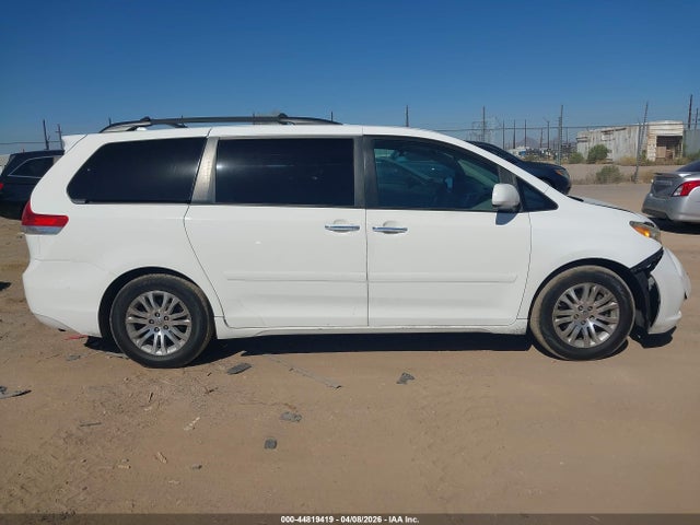 Toyota Sienna Xle V6