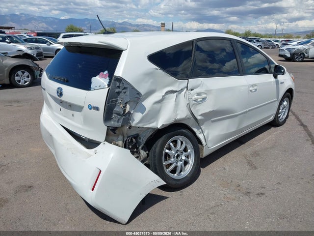 Toyota Prius v Three
