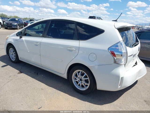 Toyota Prius v Three