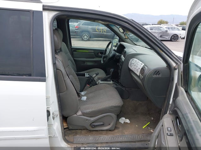 GMC Envoy XUV Sle