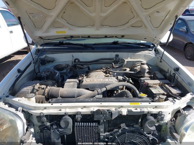 Toyota Sequoia Sr5 V8