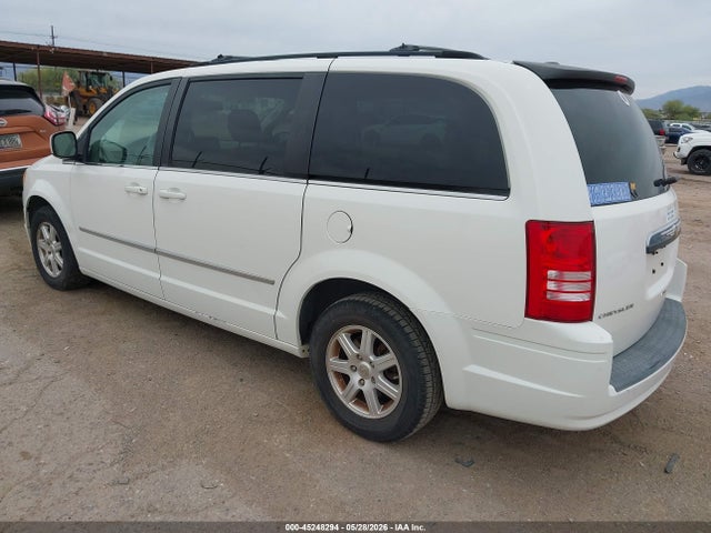 Chrysler Town & Country Touring