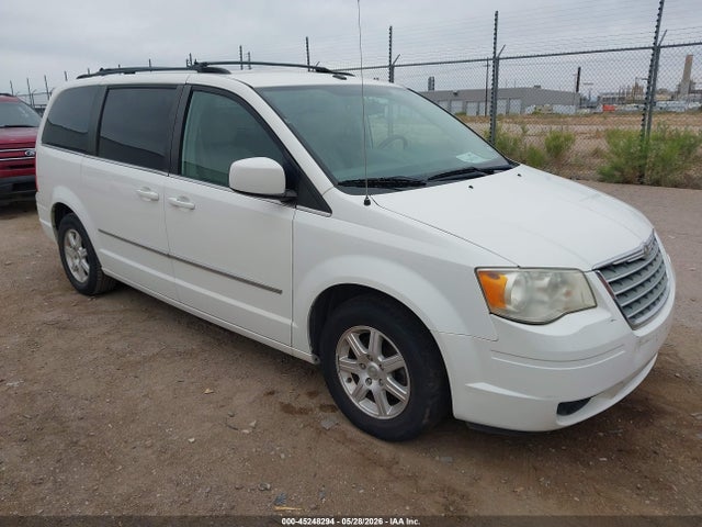 Salvage Chrysler Town & Country Image