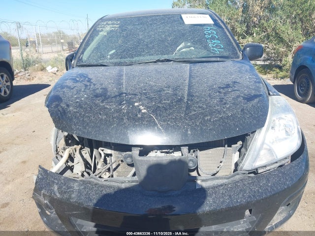 Nissan Versa 1.8s