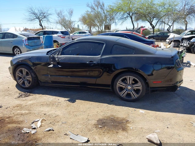 Ford Mustang V6 Premium
