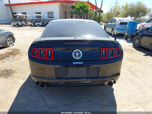 Ford Mustang V6 Premium
