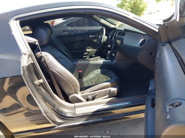 Ford Mustang V6 Premium