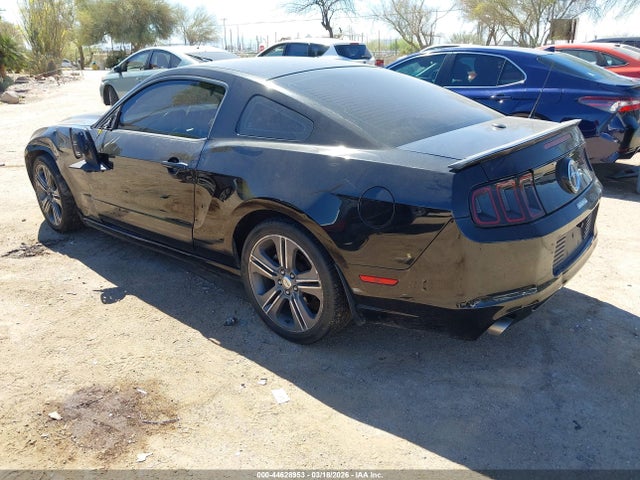Ford Mustang V6 Premium