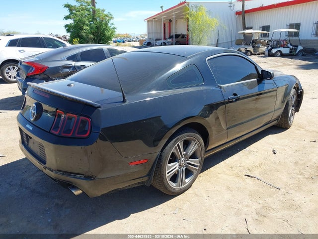 Ford Mustang V6 Premium