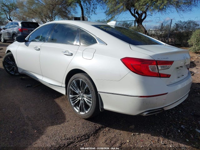 Honda Accord Touring 2.0t