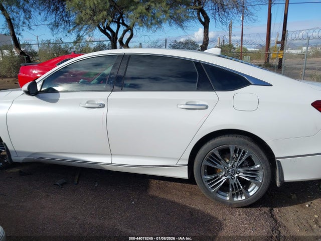 Honda Accord Touring 2.0t