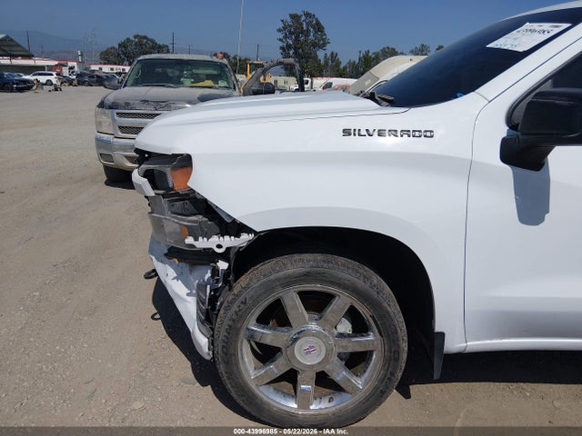 Chevrolet Silverado 1500 2wd  Short Bed Custom