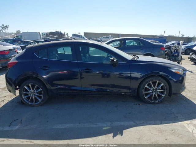 Mazda Mazda3 Touring