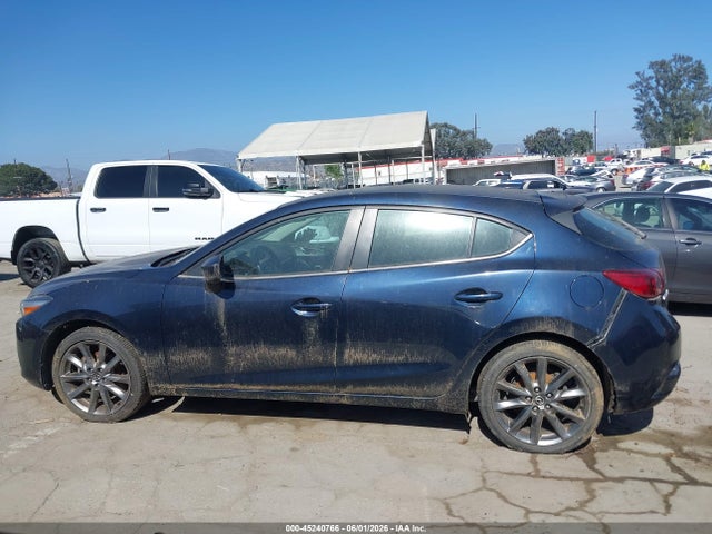 Mazda Mazda3 Touring
