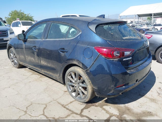 Mazda Mazda3 Touring