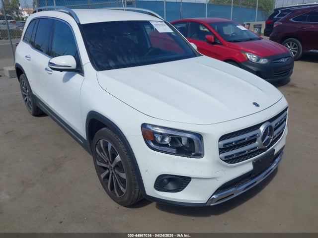 Salvage Mercedes-Benz GLB Image