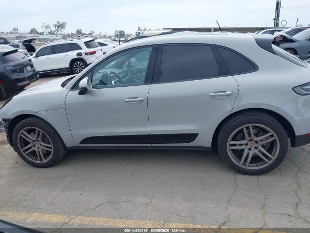 Porsche Macan S