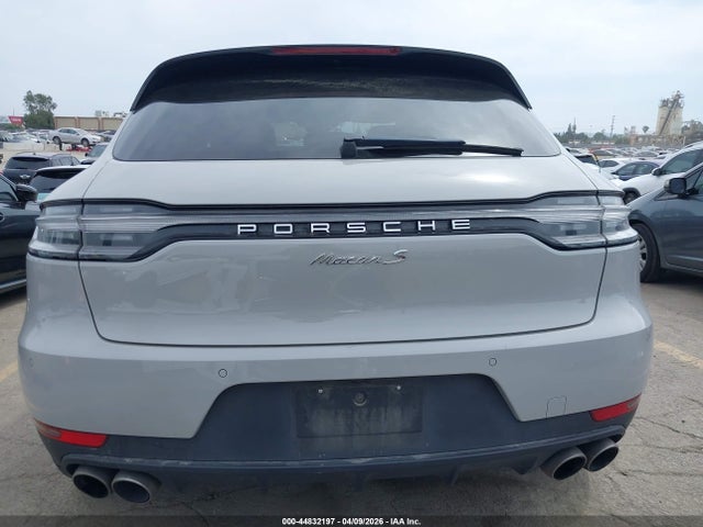 Porsche Macan S