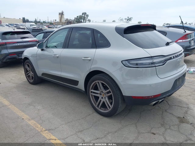 Porsche Macan S