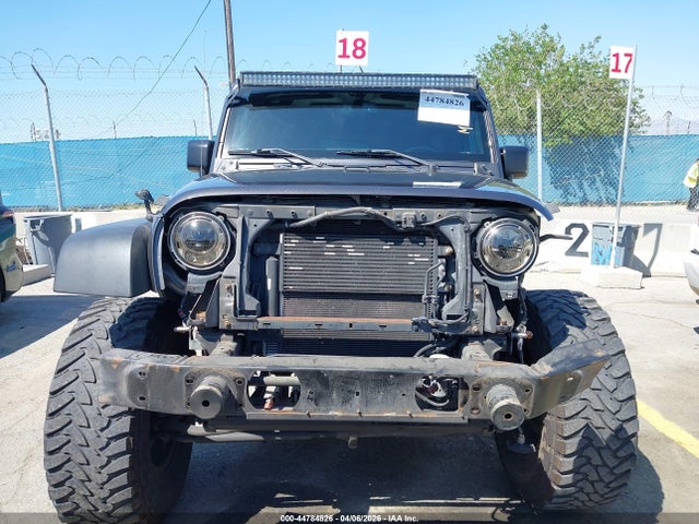 Jeep Wrangler Sport 4x4