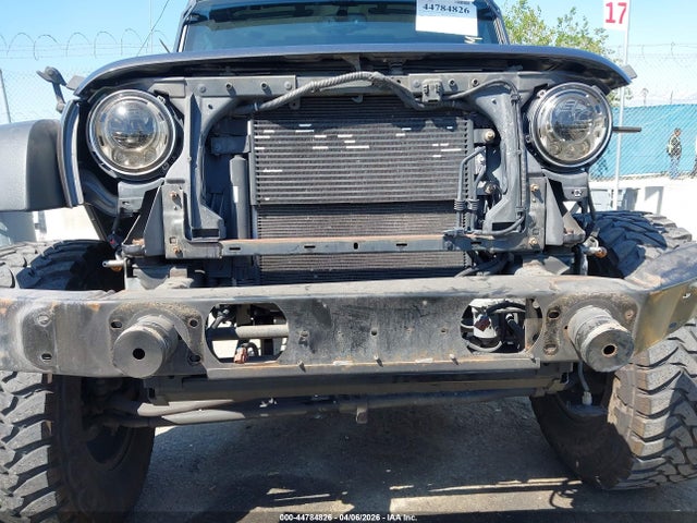 Jeep Wrangler Sport 4x4