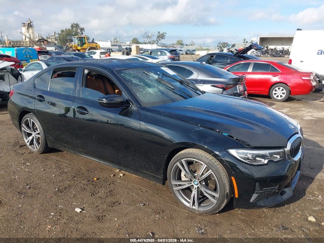 Salvage BMW 3 Series Image