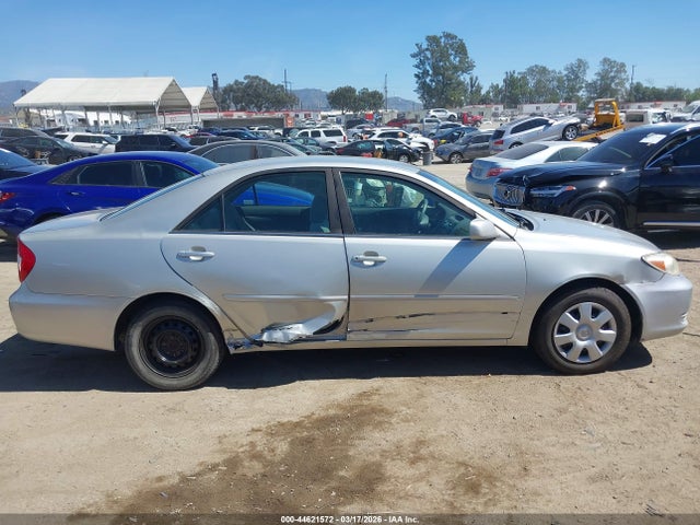 Toyota Camry Le