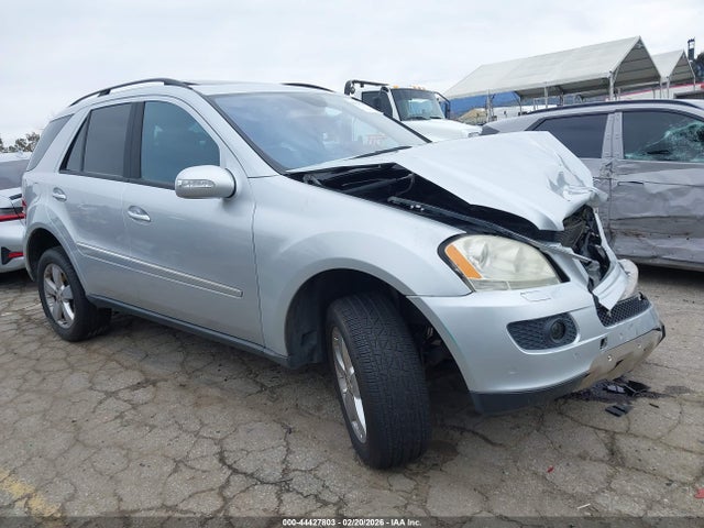 Salvage Mercedes-Benz M-Class Image