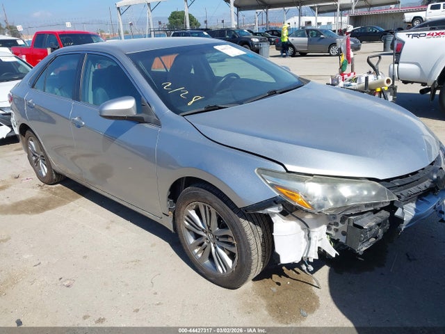 Salvage Toyota Camry Image
