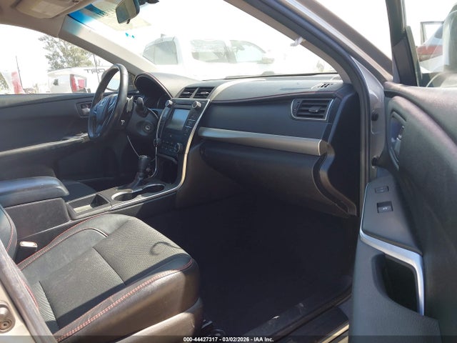 Toyota Camry Se