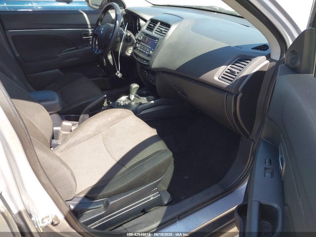 Mitsubishi Outlander 2.0 Es