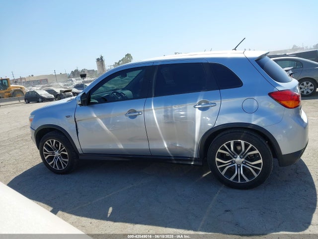 Mitsubishi Outlander 2.0 Es