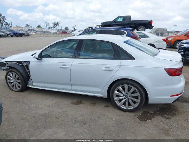 Audi A4 2.0t Ultra Premium