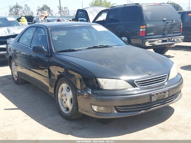 Salvage Lexus Es Image