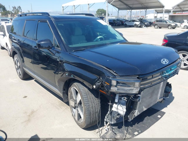 Salvage Hyundai SANTA FE Image
