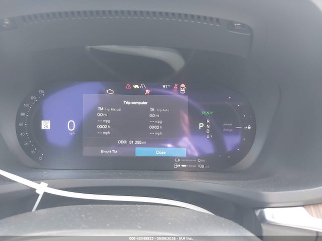 Volvo S60 Recharge Plug-in Hybrid T8 Plus Dark Theme