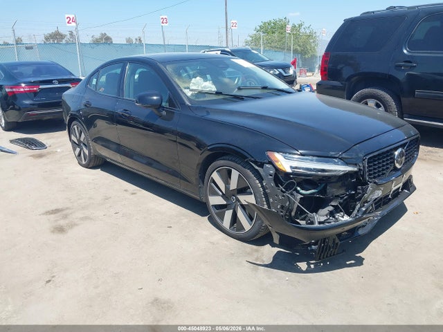 Salvage Volvo S60 Recharge Plug-in Hybrid Image
