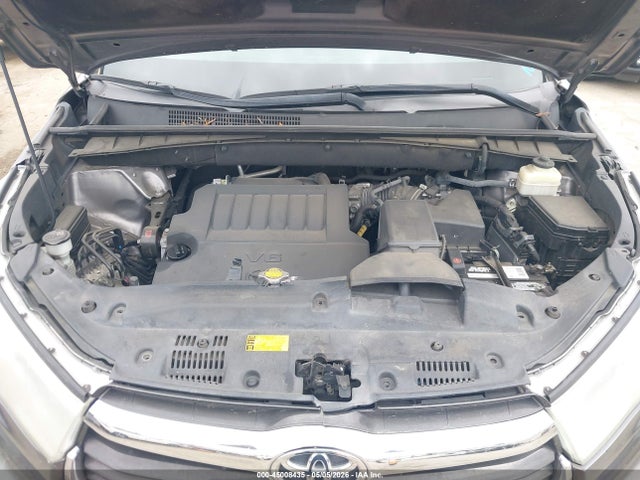 Toyota Highlander Limited V6