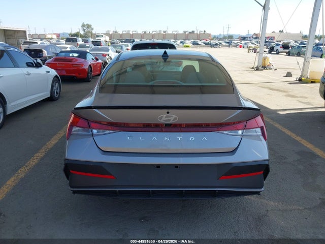 Hyundai ELANTRA Sel Sport