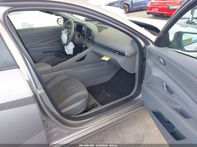Hyundai ELANTRA Sel Sport