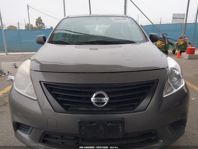 Nissan Versa 1.6 S+