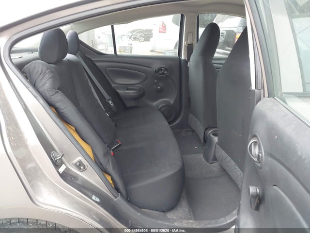Nissan Versa 1.6 S+