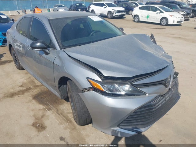 Salvage Toyota Camry Image